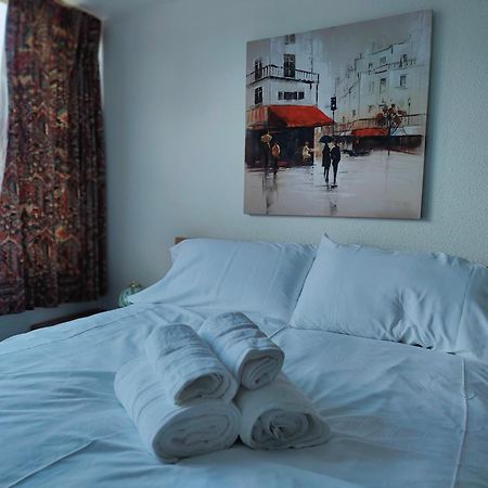 Aaran Central Guesthouse Абърдийн Екстериор снимка
