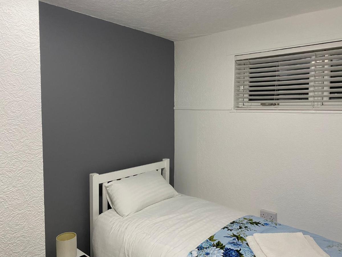 Aaran Central Guesthouse Абърдийн Екстериор снимка