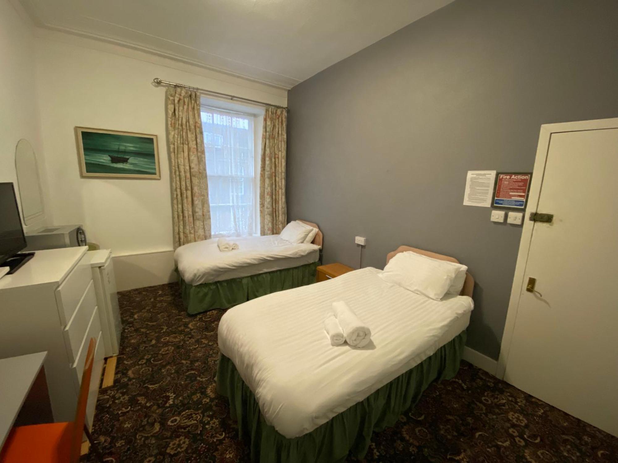 Aaran Central Guesthouse Абърдийн Екстериор снимка